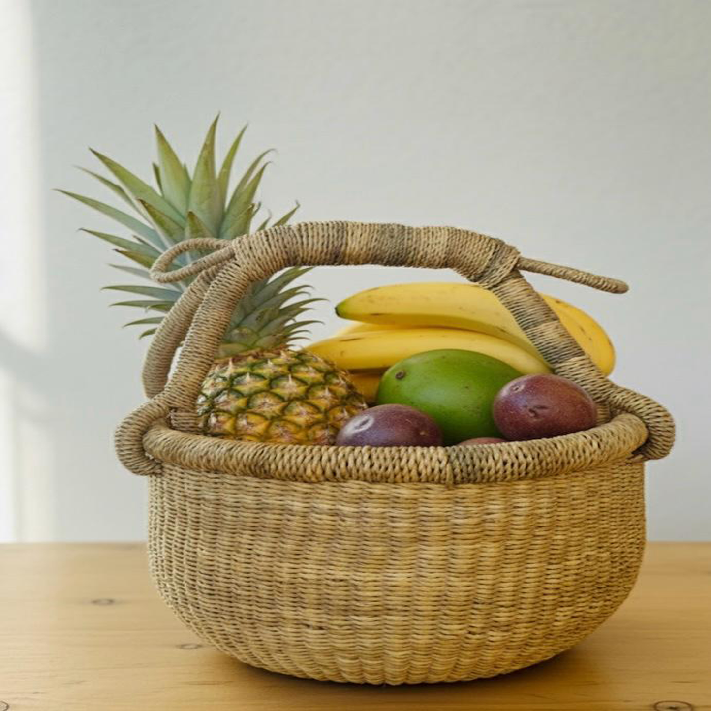 Ayeya Mini Market Style Grass Basket Neutral Colors 9" x 5" x 7"