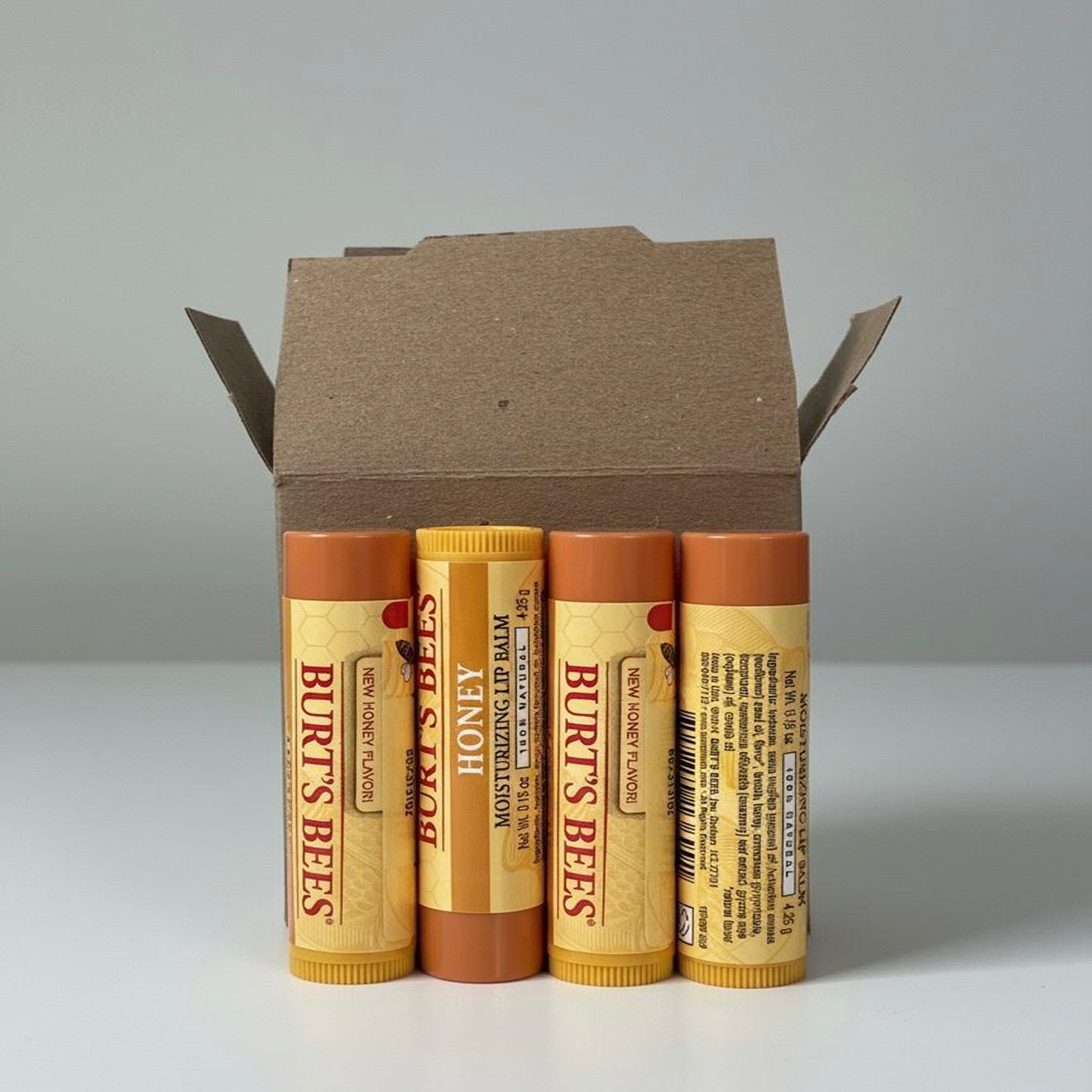 Burt’s Bees – Honey Lip Balm (0.15 oz / 4.25 g)