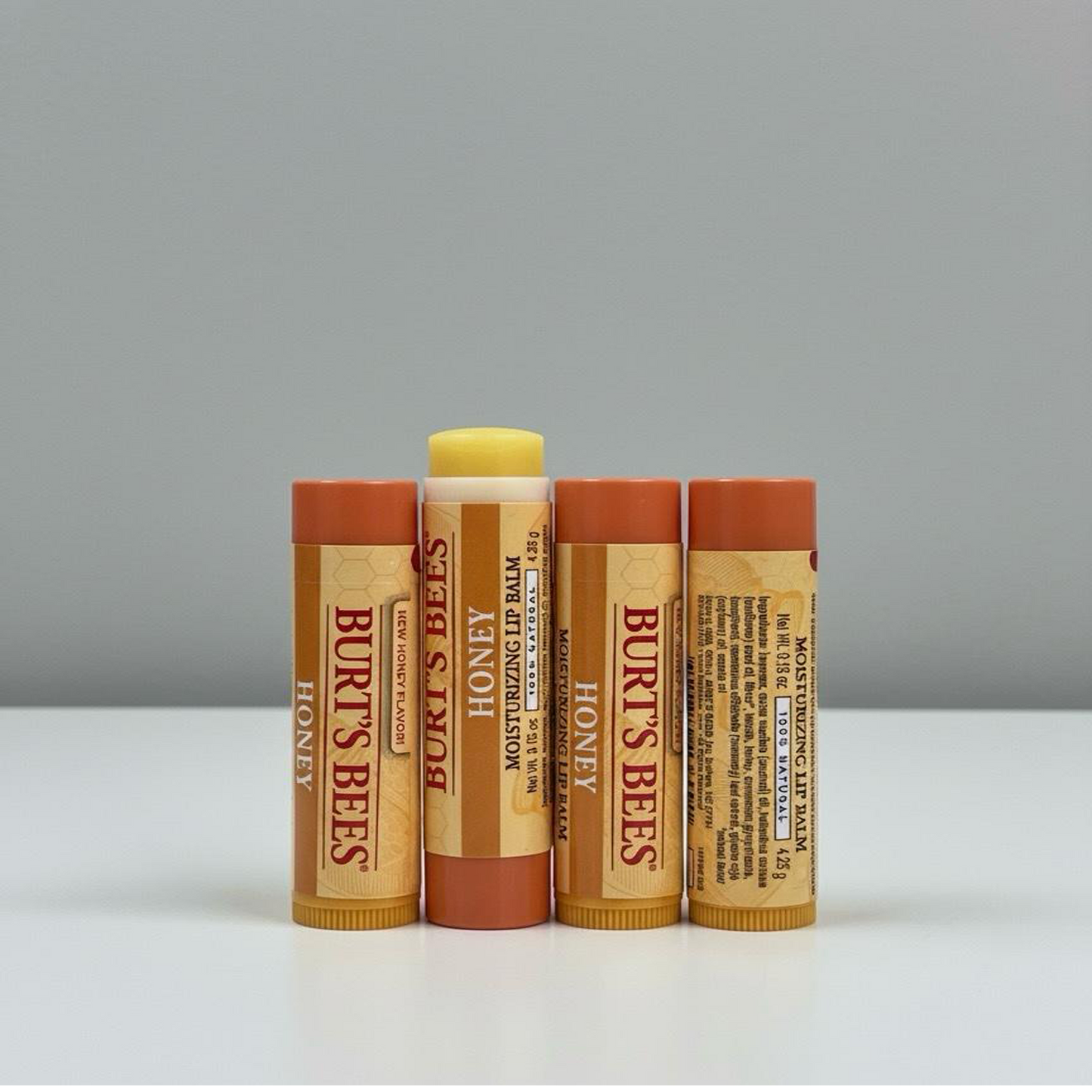 Burt’s Bees – Honey Lip Balm (0.15 oz / 4.25 g)